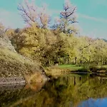 Alojamento de Acomodação e Pequeno-almoço La Grande Maison á *