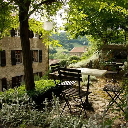 La Grande Maison Couette-café Chanteuges