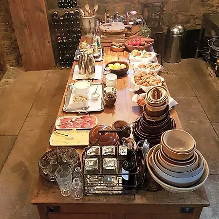 La Grande Maison A Bed and Breakfast
