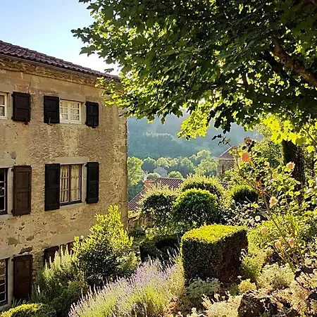 לינה וארוחת בוקר La Grande Maison A *