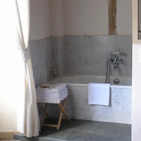 La Grande Maison Couette-café Chanteuges