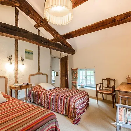 La Grande Maison A Bed and Breakfast Chanteuges